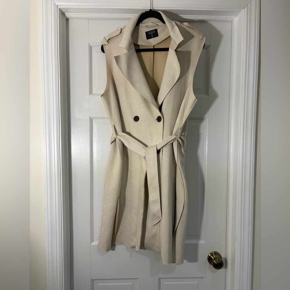 Tahari Beige Double Breasted Midi Blazer - Picture 3 of 9